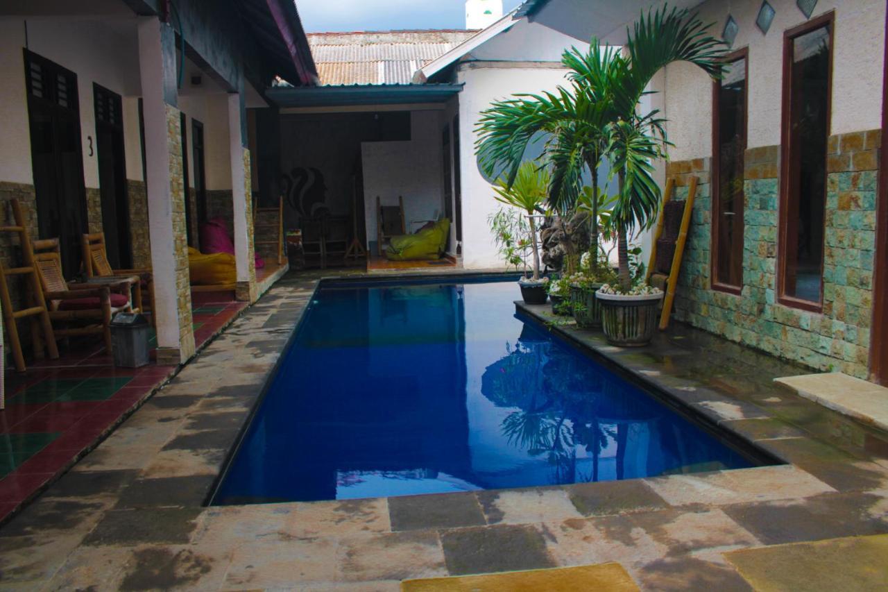 Wahyu Gili 1 Hotel Gili Trawangan Exterior photo