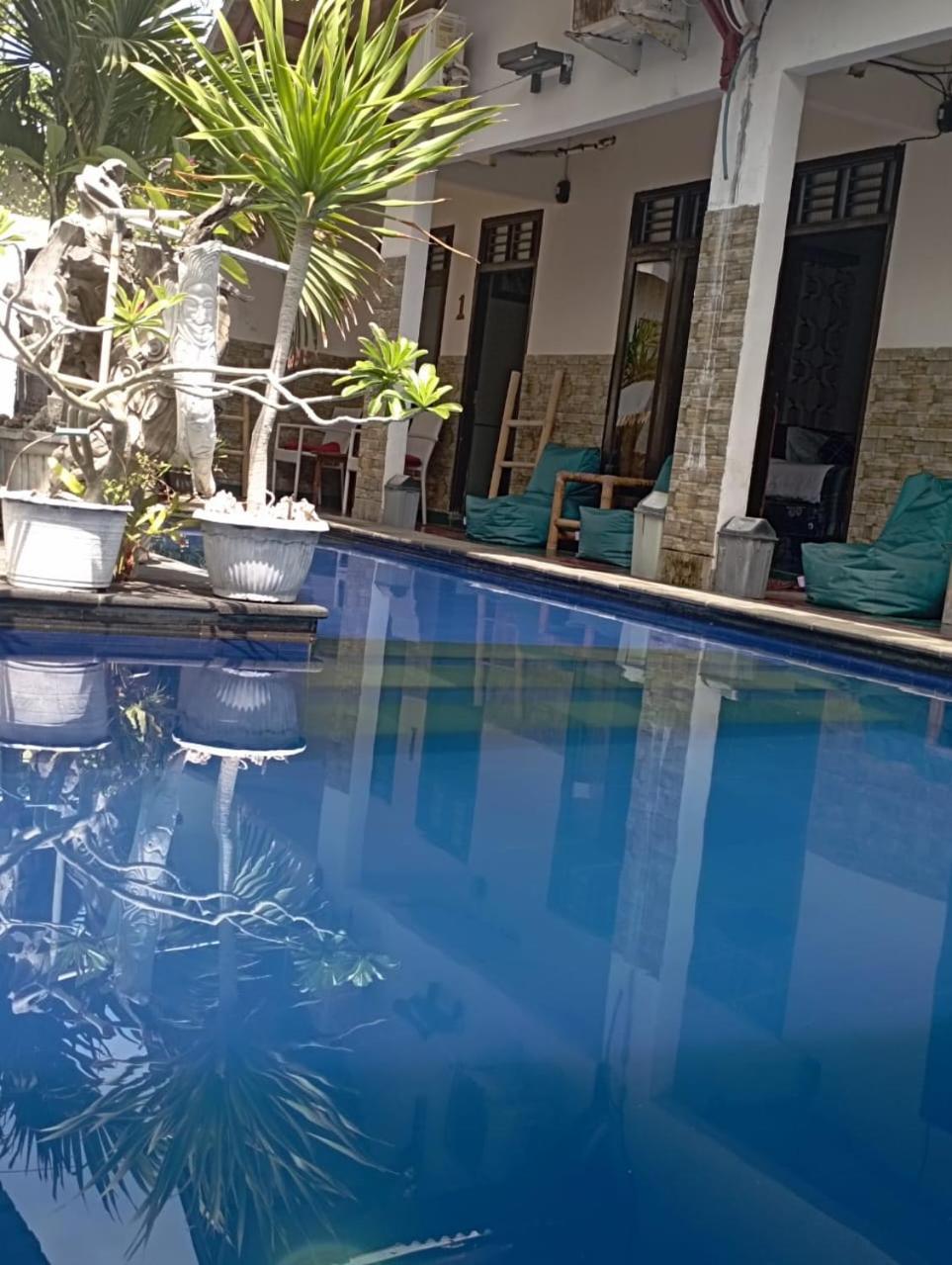 Wahyu Gili 1 Hotel Gili Trawangan Exterior photo